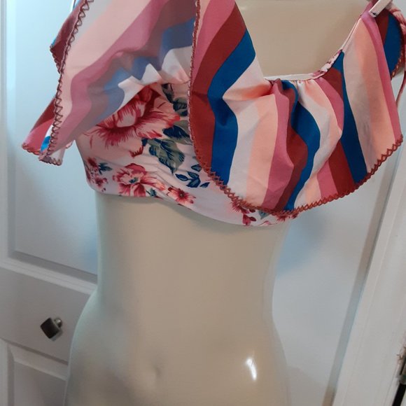 NWOT No Boundaries Juniors' Spring Bouquet Flounce Swimsuit Bikini Top - Picture 9 of 13